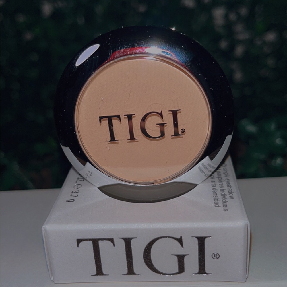 TIGI Cream Concealer Light
